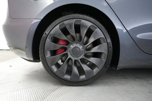2022 Tesla Model 3 — photo 16 of 24