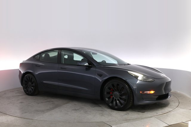 2022 Tesla Model 3 — photo 11 of 24