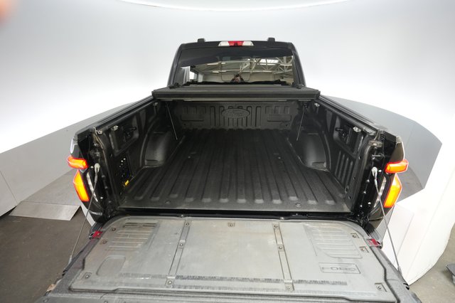 2023 Ford F-150 Lightning — photo 6 of 15