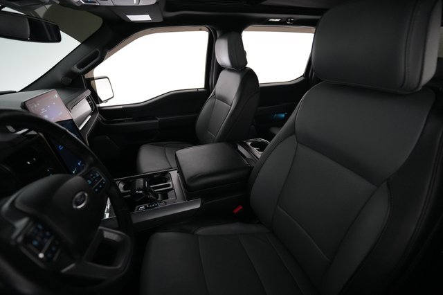 2023 Ford F-150 Lightning — photo 3 of 15