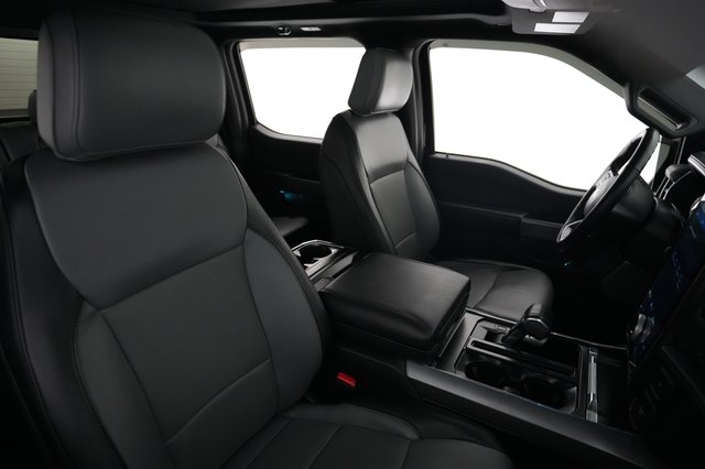 2023 Ford F-150 Lightning — photo 12 of 15