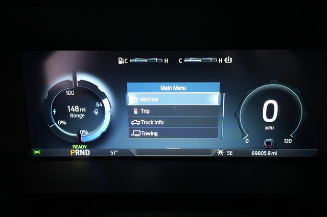 2022 Ford F-150 Lightning — photo 5 of 18