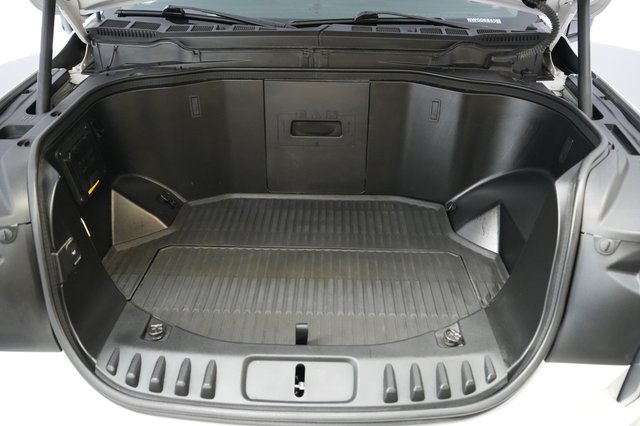 2022 Ford F-150 Lightning — photo 17 of 18