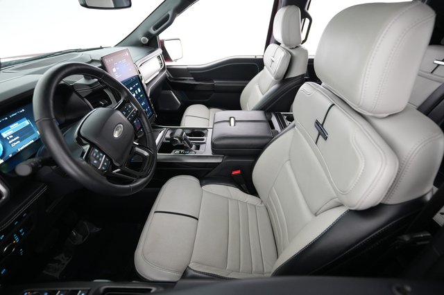 2022 Ford F-150 Lightning — photo 3 of 15