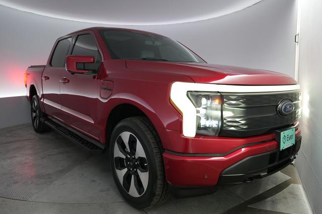 2022 Ford F-150 Lightning — VIN 1FT6W1EV9NWG02063
