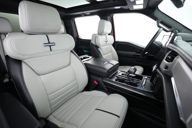 2022 Ford F-150 Lightning — photo 13 of 15