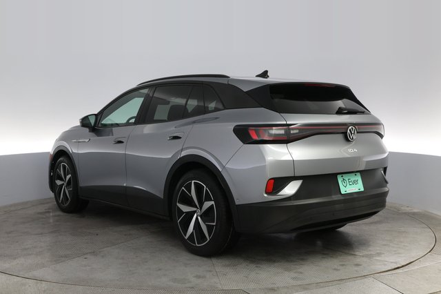 2023 Volkswagen ID.4 — photo 13 of 22