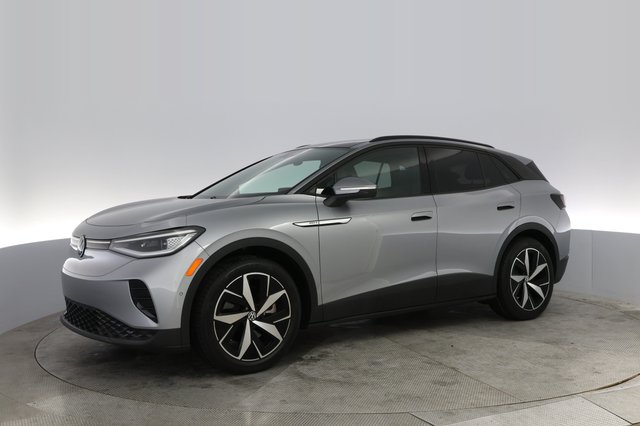 2023 Volkswagen ID.4 — photo 14 of 22
