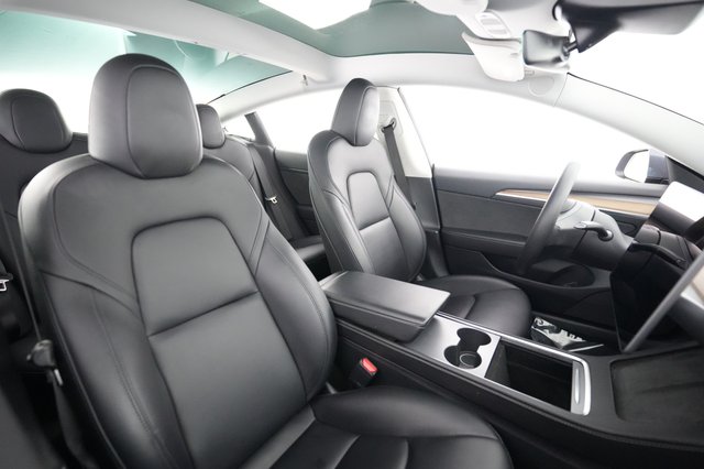 2023 Tesla Model 3 — photo 18 of 21