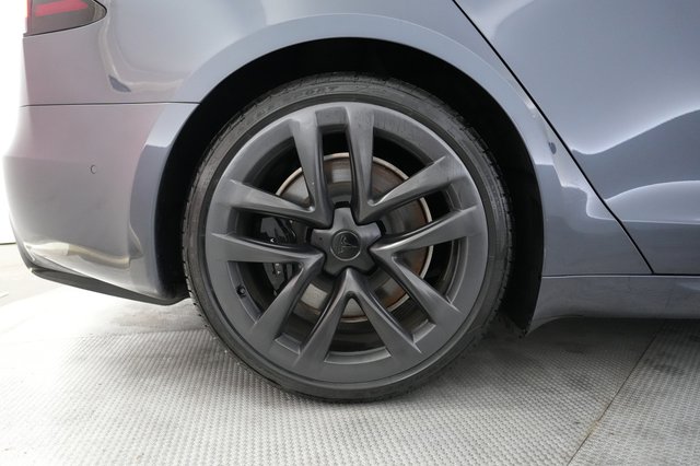 2023 Tesla Model S — photo 17 of 21