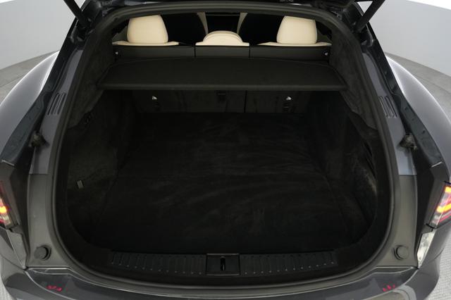 2023 Tesla Model S — photo 6 of 21