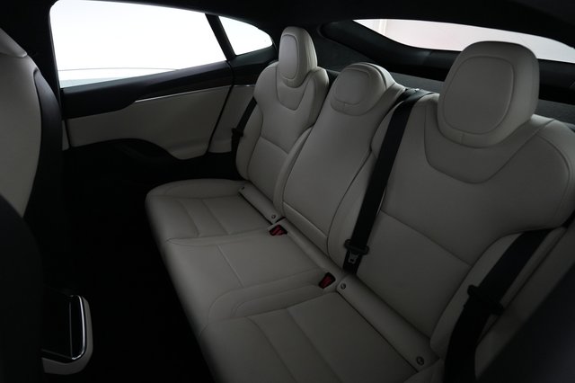 2023 Tesla Model S — photo 19 of 21
