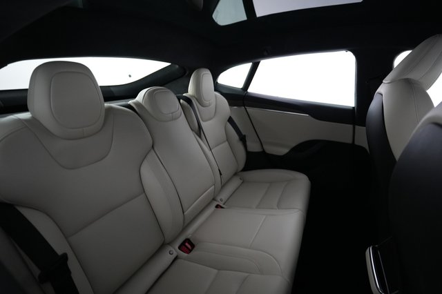 2023 Tesla Model S — photo 4 of 21