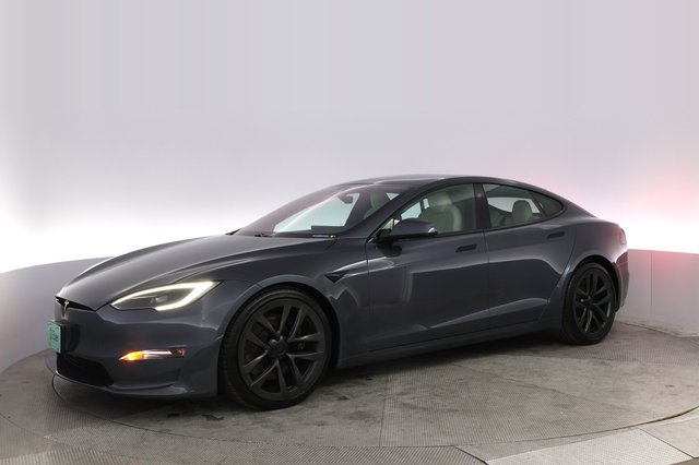 2023 Tesla Model S — photo 14 of 21