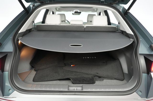 2023 Hyundai IONIQ 5 — photo 6 of 23