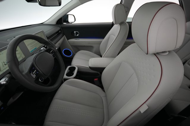 2023 Hyundai IONIQ 5 — photo 3 of 23