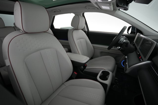 2023 Hyundai IONIQ 5 — photo 18 of 23