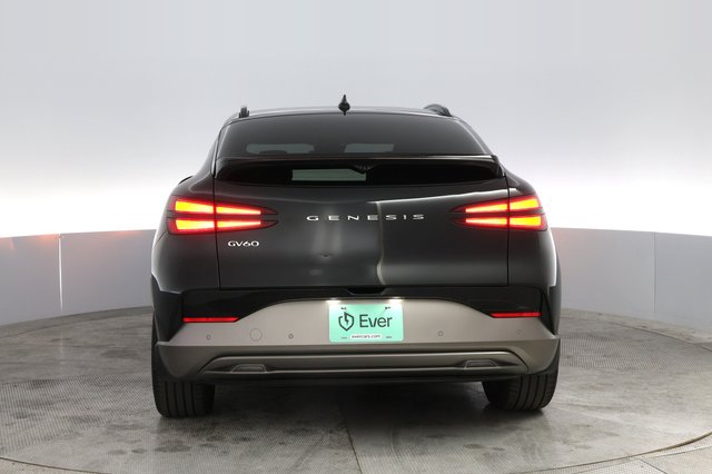 2023 Genesis GV60 — photo 12 of 23