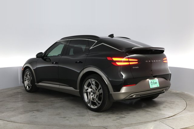 2023 Genesis GV60 — photo 13 of 23