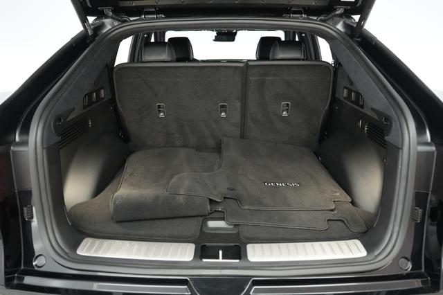 2023 Genesis GV60 — photo 6 of 23