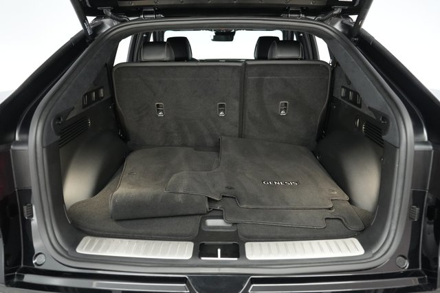 2023 Genesis GV60 — photo 6 of 23