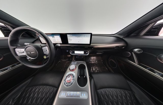 2023 Genesis GV60 — photo 21 of 23