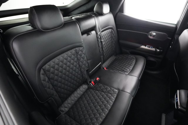 2023 Genesis GV60 — photo 4 of 23