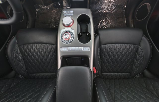 2023 Genesis GV60 — photo 22 of 23