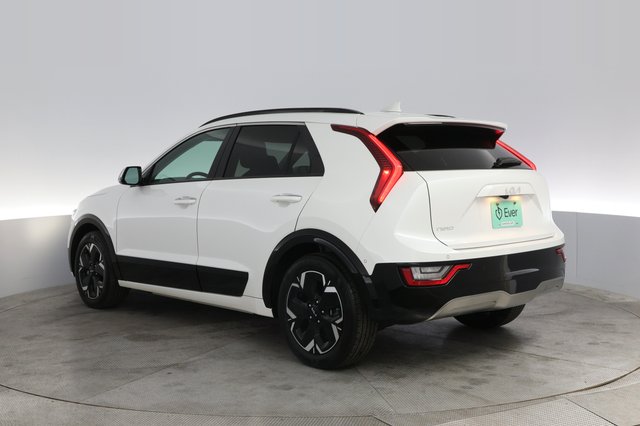 2023 Kia Niro EV — photo 13 of 21