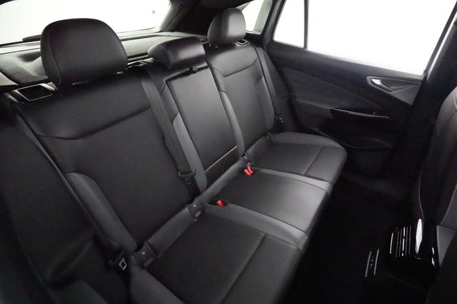 2024 Volkswagen ID.4 — photo 4 of 20