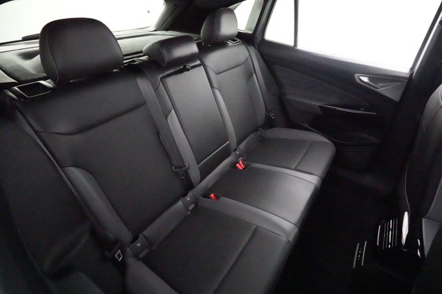 2024 Volkswagen ID.4 — photo 4 of 20