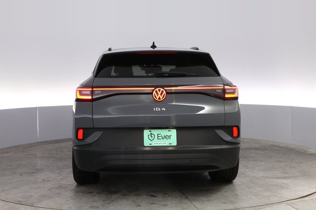2024 Volkswagen ID.4 — photo 12 of 20