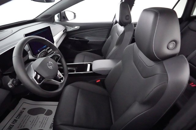 2024 Volkswagen ID.4 — photo 3 of 20