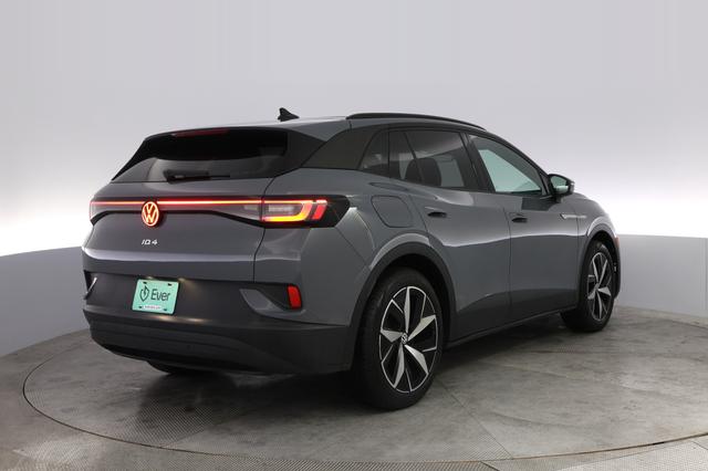 2024 Volkswagen ID.4 — photo 2 of 20