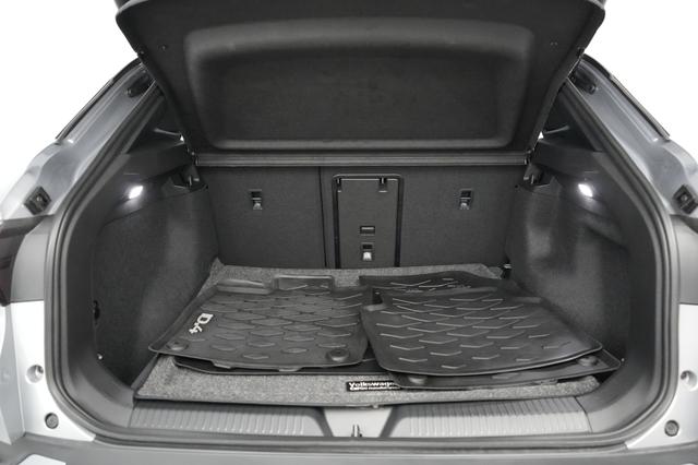 2024 Volkswagen ID.4 — photo 6 of 20