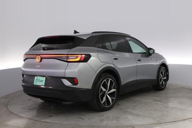 2024 Volkswagen ID.4 — photo 2 of 20