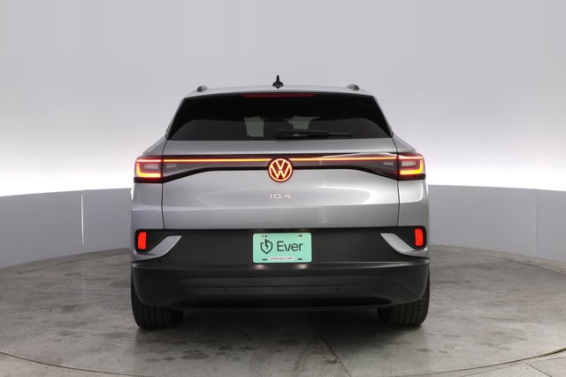2024 Volkswagen ID.4 — photo 12 of 20