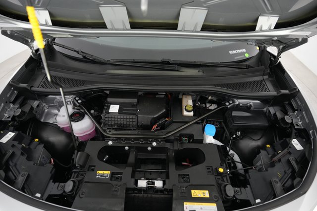 2024 Volkswagen ID.4 — photo 20 of 21