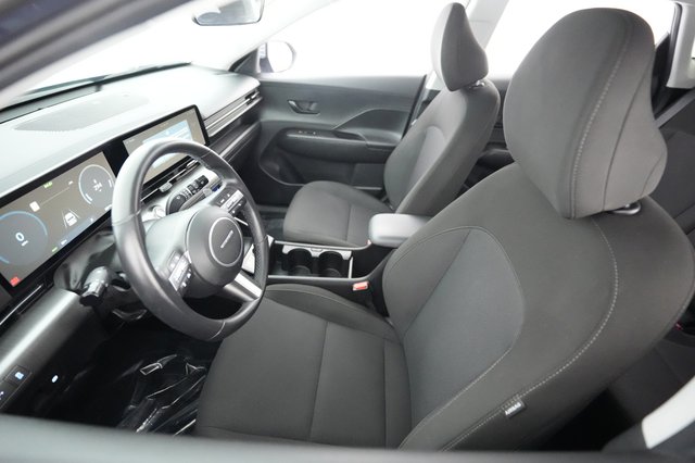 2024 Hyundai Kona Electric — photo 3 of 20