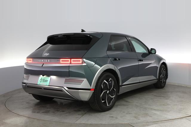 2024 Hyundai IONIQ 5 — photo 2 of 20