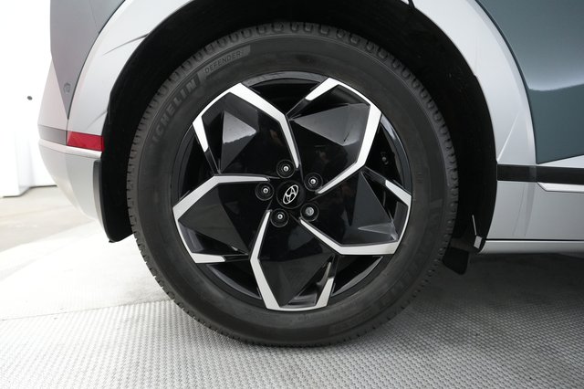 2024 Hyundai IONIQ 5 — photo 15 of 20