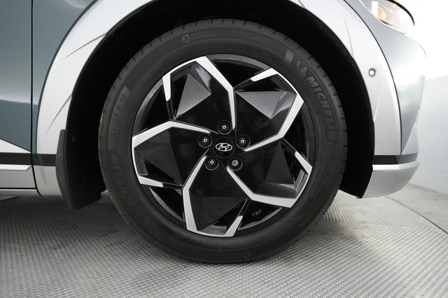 2024 Hyundai IONIQ 5 — photo 16 of 20