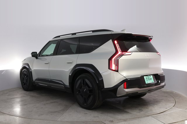 2024 Kia EV9 — photo 13 of 21