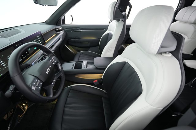 2024 Kia EV9 — photo 3 of 21