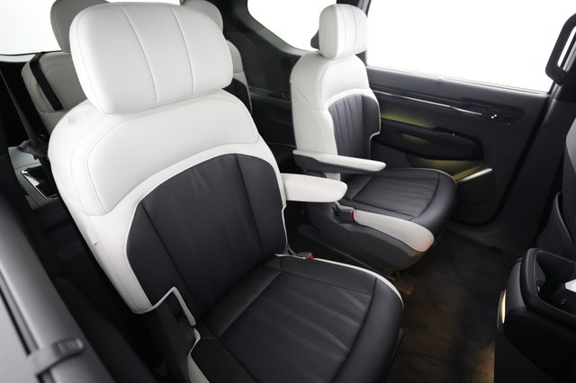 2024 Kia EV9 — photo 4 of 21