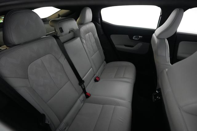 2024 Polestar 2 — photo 4 of 24