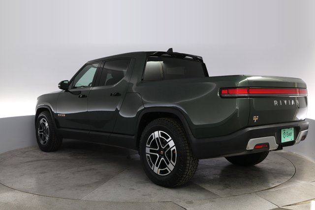 2023 Rivian R1T — photo 13 of 21