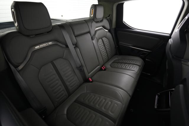 2023 Rivian R1T — photo 4 of 21