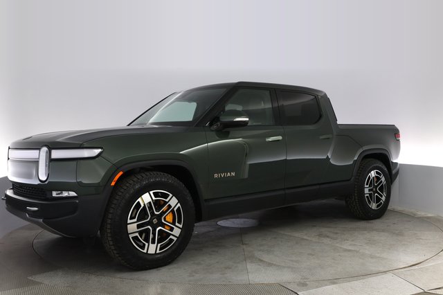 2023 Rivian R1T — photo 14 of 21