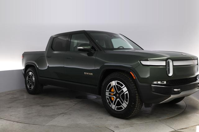 2023 Rivian R1T — photo 10 of 21